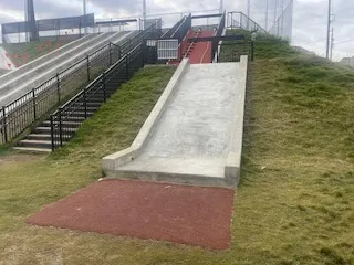 愛知県東郷町 公園(カラーゴムチップ舗装)