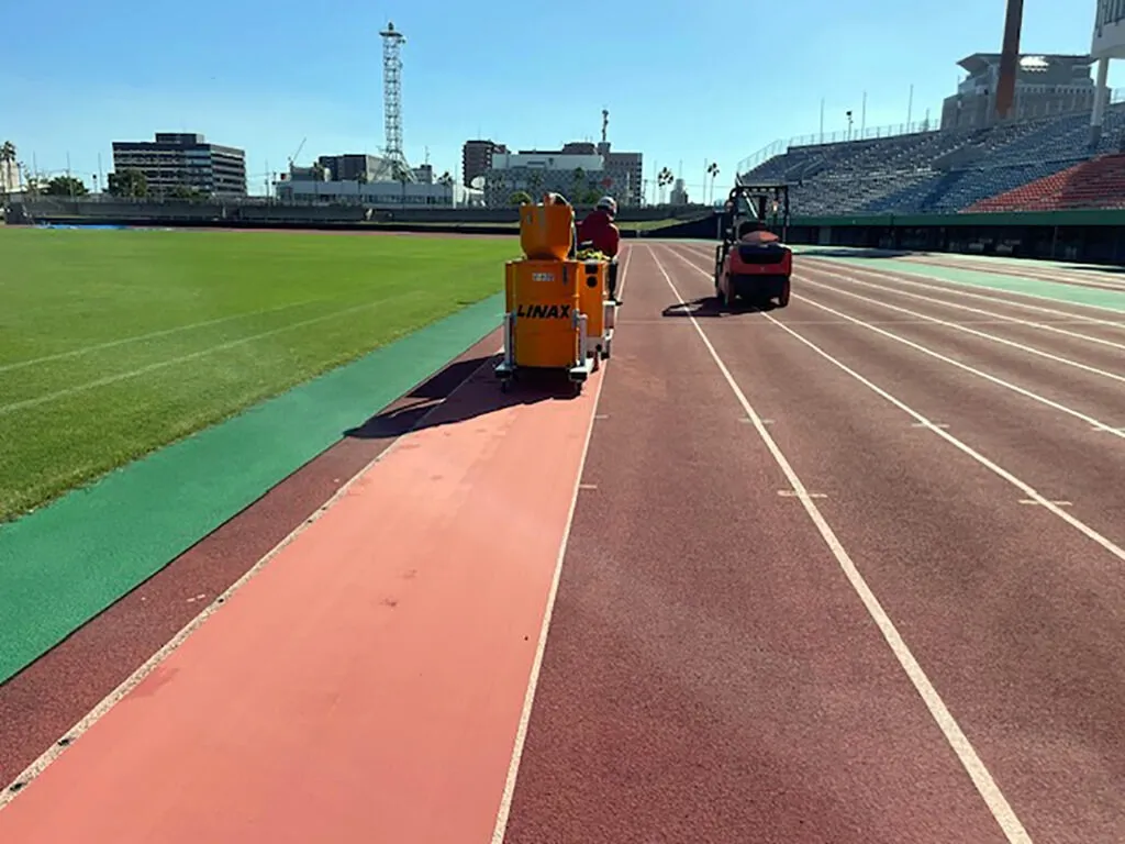 鹿児島県 陸上競技場(ウレタン切削工事)