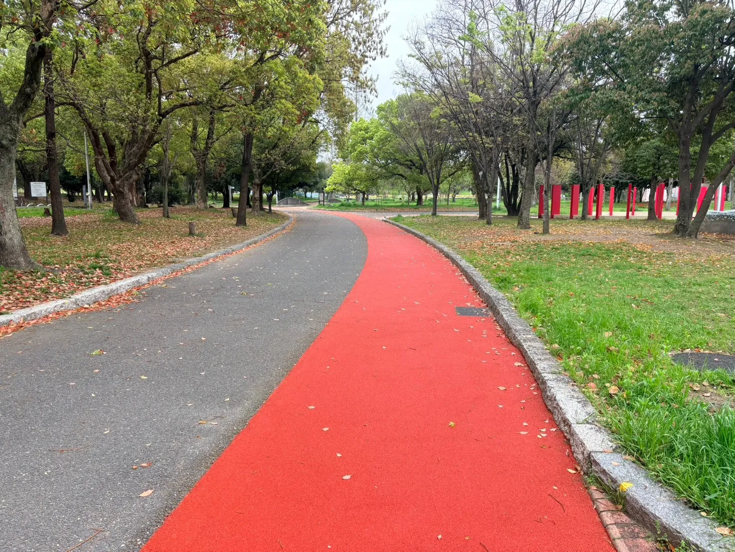 大阪府八尾市久宝寺緑地公園ジョギング走路第2期